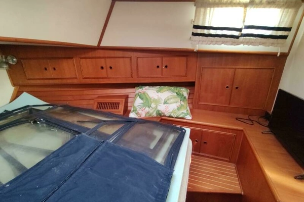 1996 Grand Banks 40