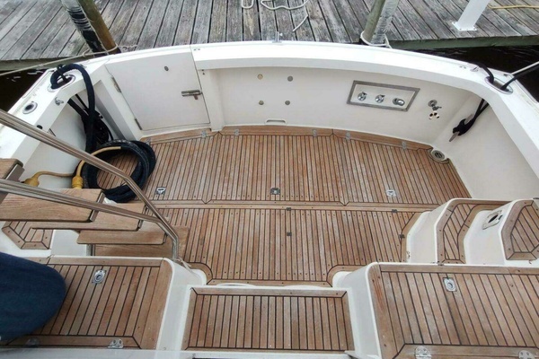 1996 Grand Banks 40