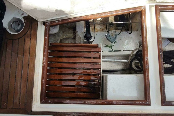 Summersalts 40ft Grand Banks Yacht For Sale