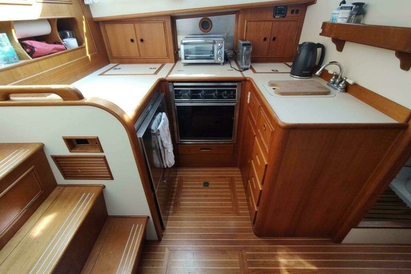 Summersalts 40ft Grand Banks Yacht For Sale