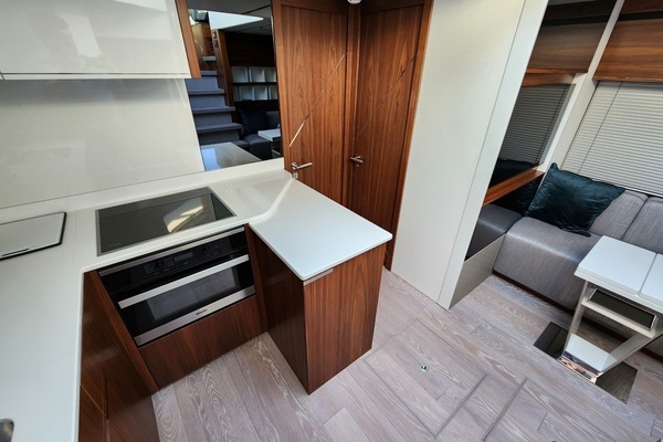 2023 Sunseeker 55