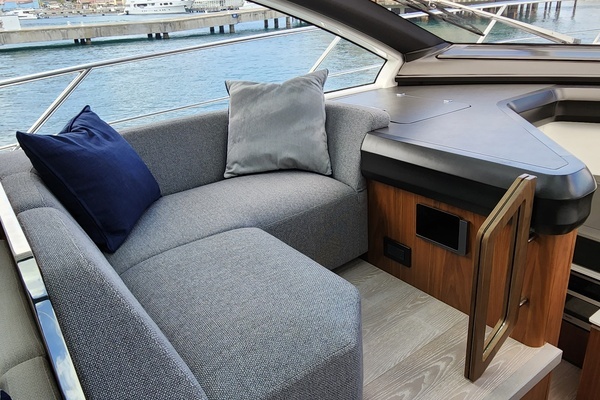 2023 Sunseeker 55