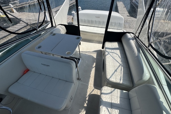 1998 Carver 35