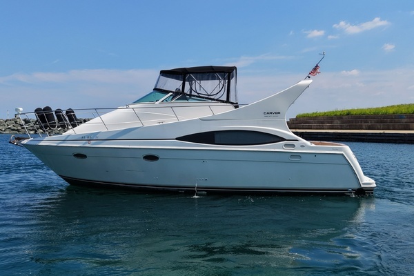 1998 Carver 35