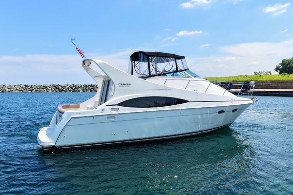 EASY PICKENS 35ft Carver Yacht For Sale