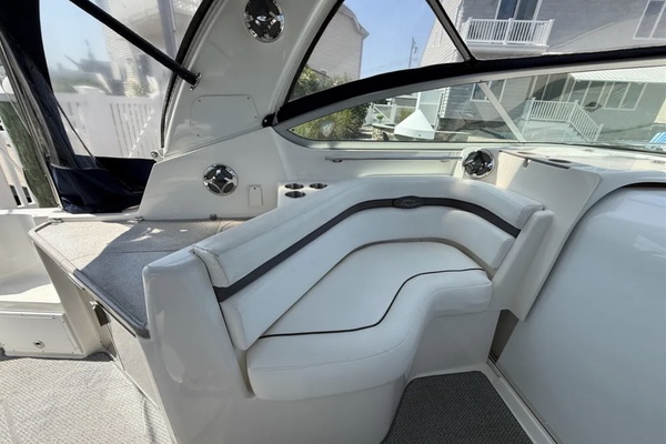 34ft Rinker Yacht For Sale