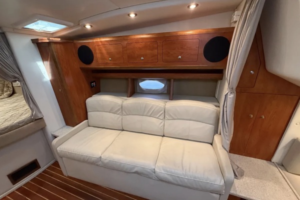 34ft Rinker Yacht For Sale