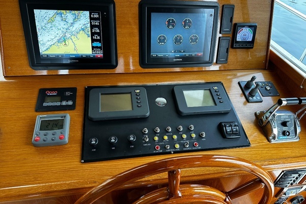 2006 Grand Banks 47