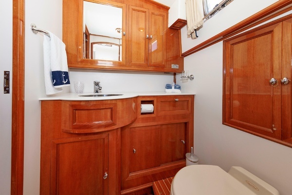 2006 Grand Banks 47