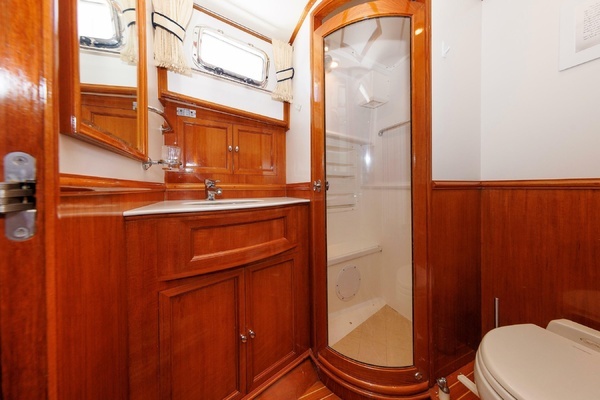2006 Grand Banks 47