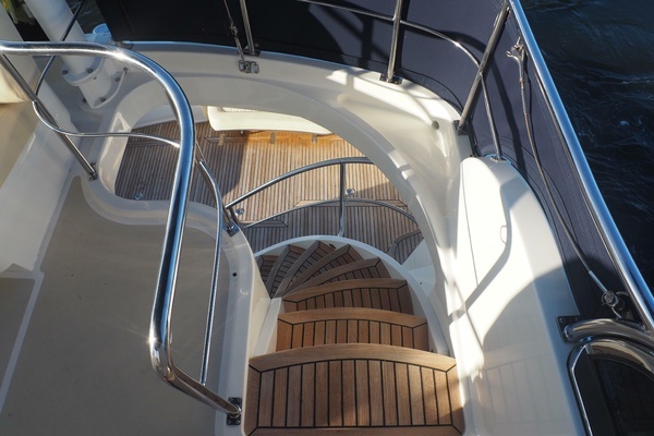 2006 Grand Banks 47