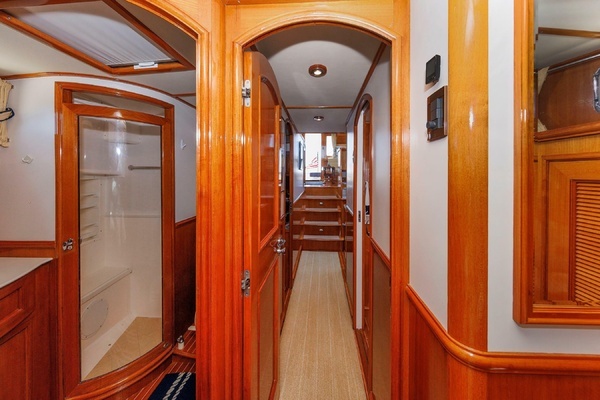 2006 Grand Banks 47