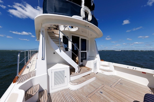 2006 Grand Banks 47