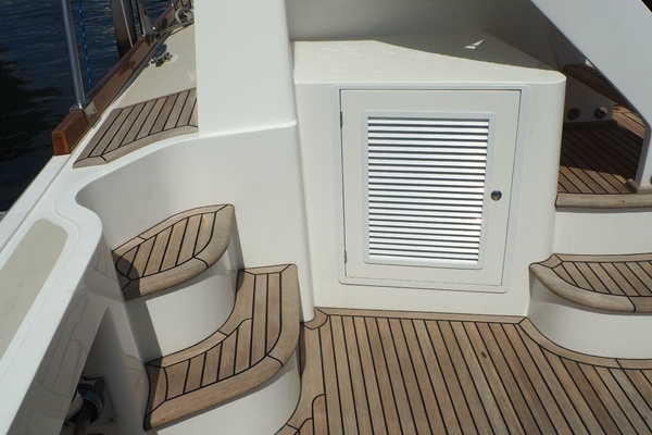 2006 Grand Banks 47