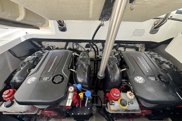 Cooler By The Lake 35ft Cobalt Yacht For Sale