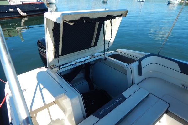 Eye Captain 20ft Bayliner Yacht For Sale