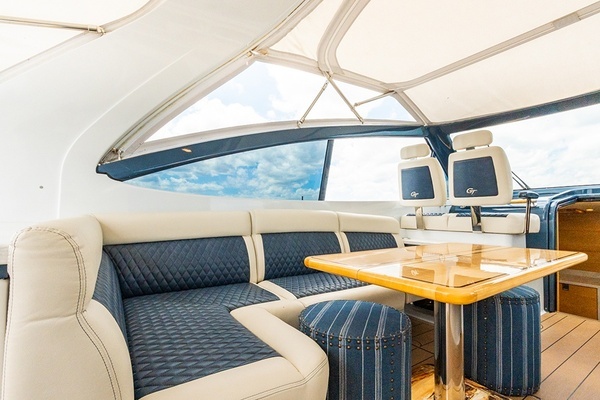 2019 Palm Beach Motor Yachts 50