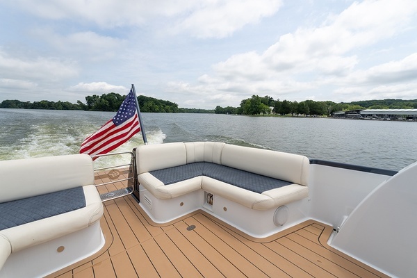 2019 Palm Beach Motor Yachts 50