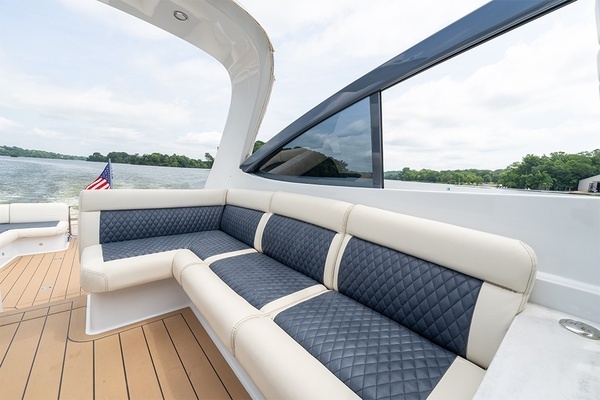 2019 Palm Beach Motor Yachts 50