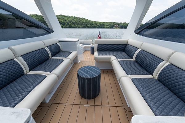 2019 Palm Beach Motor Yachts 50