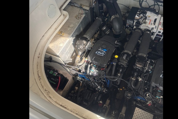 32ft Sea Ray Yacht For Sale