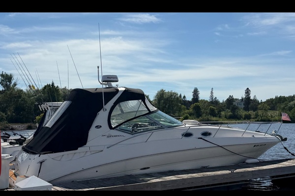 32ft Sea Ray Yacht For Sale