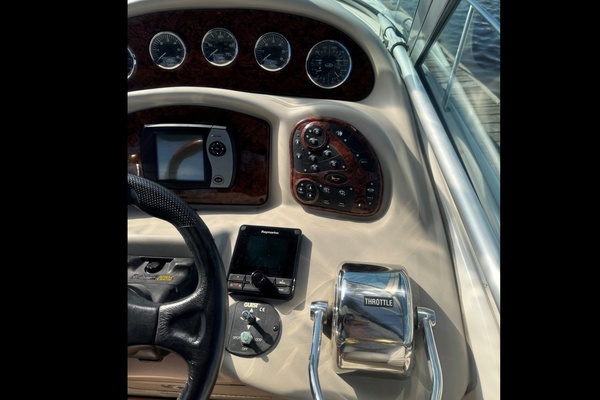 32ft Sea Ray Yacht For Sale