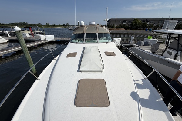 33ft Sea Ray Yacht For Sale