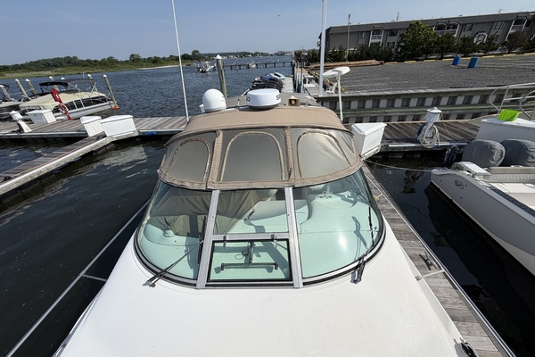 33ft Sea Ray Yacht For Sale