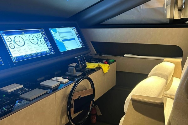 89ft Ferretti Yachts Yacht For Sale