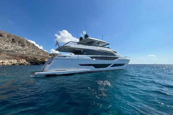 89ft Ferretti Yachts Yacht For Sale
