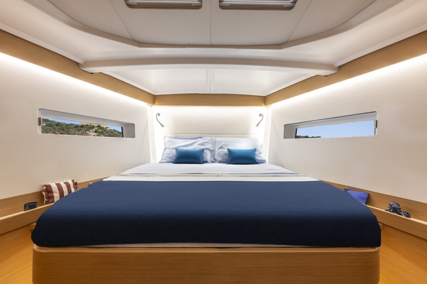 47ft Jeanneau Yacht For Sale