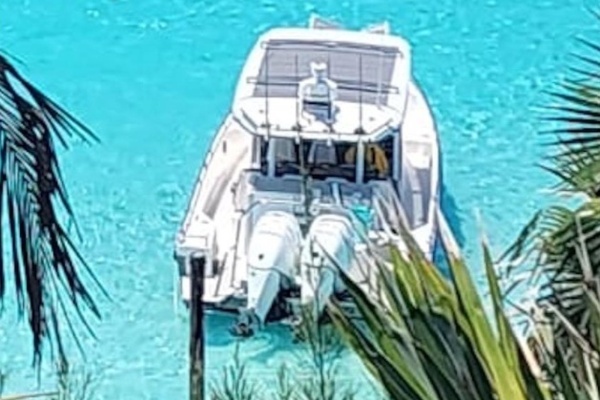2018 Axopar 37