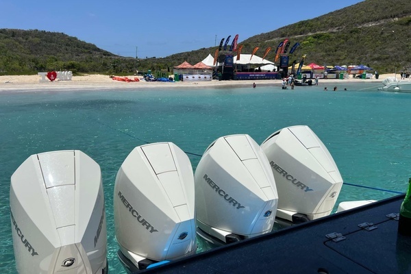 Photo of the 2021 Boston Whaler 405 Conquest
