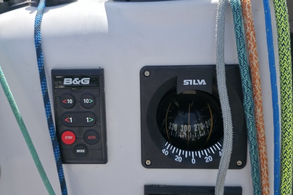 Flying Nemo 33ft Dehler Yacht For Sale