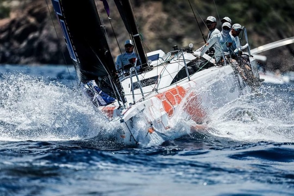Flying Nemo 33ft Dehler Yacht For Sale