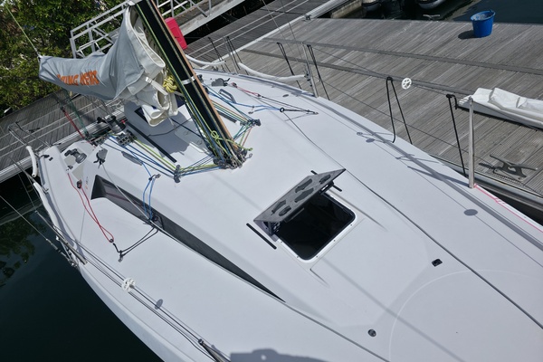 Flying Nemo 33ft Dehler Yacht For Sale