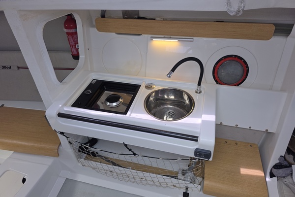 Flying Nemo 33ft Dehler Yacht For Sale