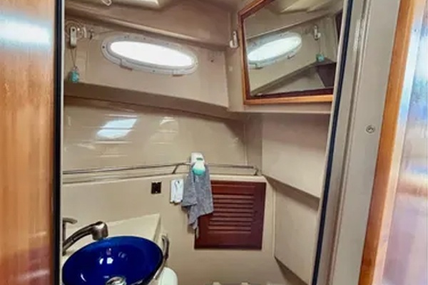 Tardis 28ft Cutwater Yacht For Sale