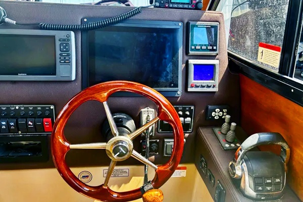 Tardis 28ft Cutwater Yacht For Sale