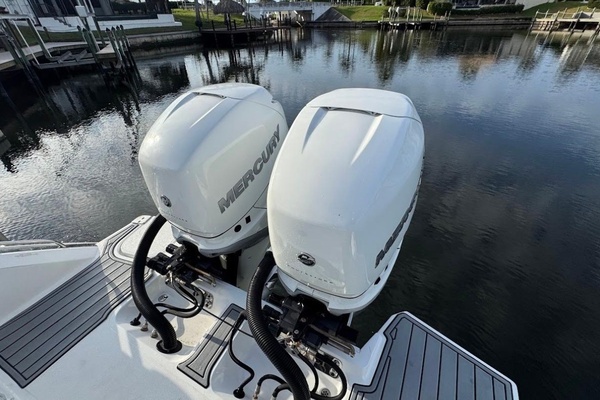 2018 Cobalt 30