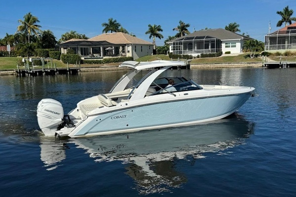 2018 Cobalt 30