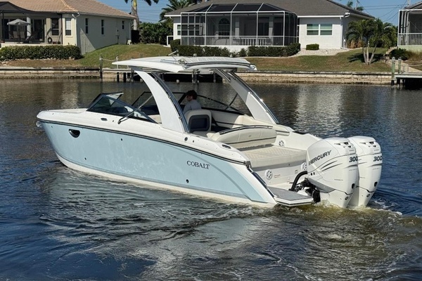2018 Cobalt 30