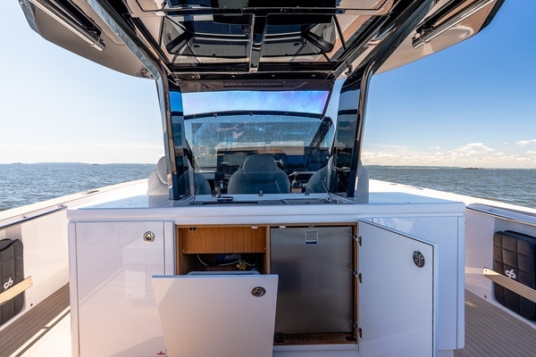 Pardo Yachts 43 Yacht For Sale