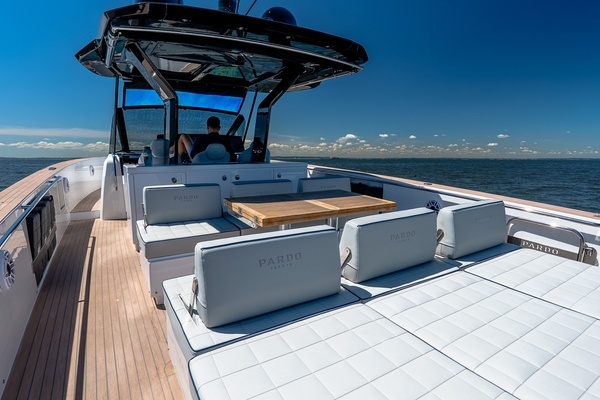 Pardo Yachts 43 Yacht For Sale