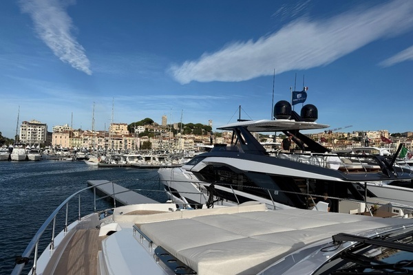 Ferretti Yachts Yachts 940 Yacht For Sale