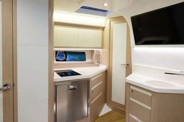 Photo of the 2024 Focus Motor Yachts GTX 36