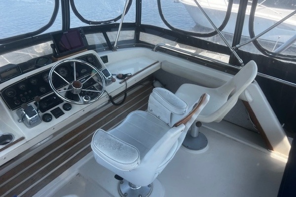 Helm Seating