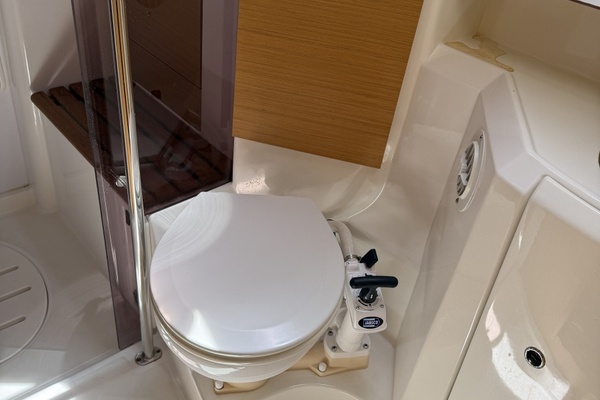 Bonkers 36ft Jeanneau Yacht For Sale