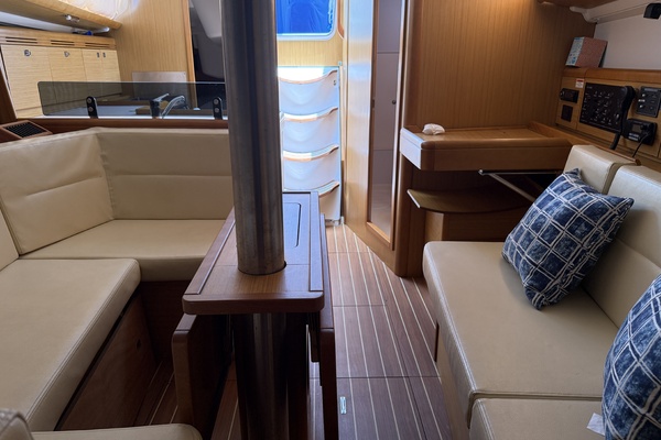 Jeanneau 36i